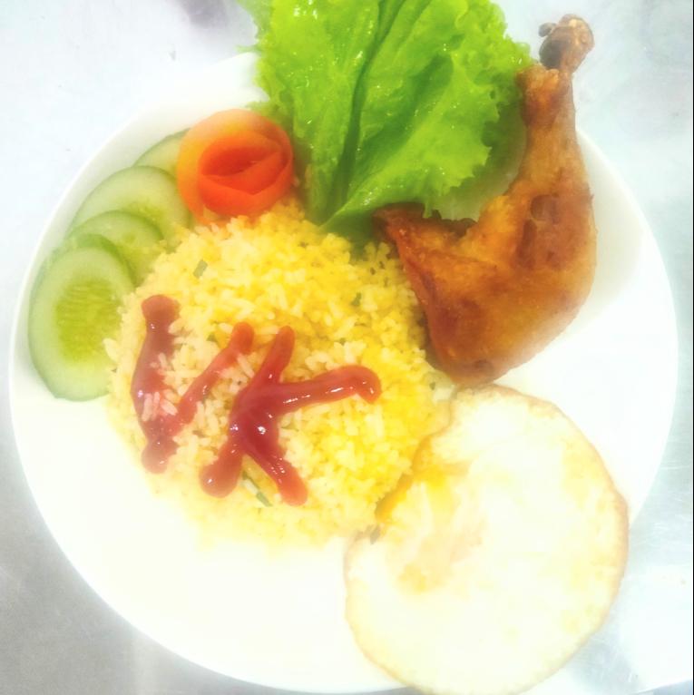 com-ga-xoi-mo-trung-op-la