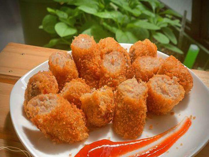 banh-ga-chien-don-5-nem-ran-5-pho-mai-que-coca