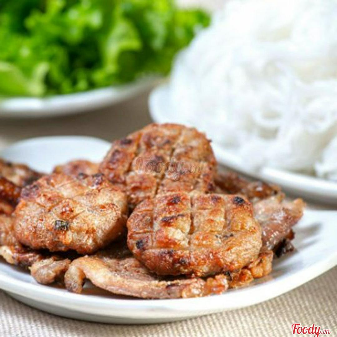 bun-cha-thit-nuong-cha-vien-suat-vua