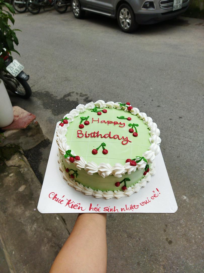 banh-kem-xanh-bo-cherry-o-so-mat