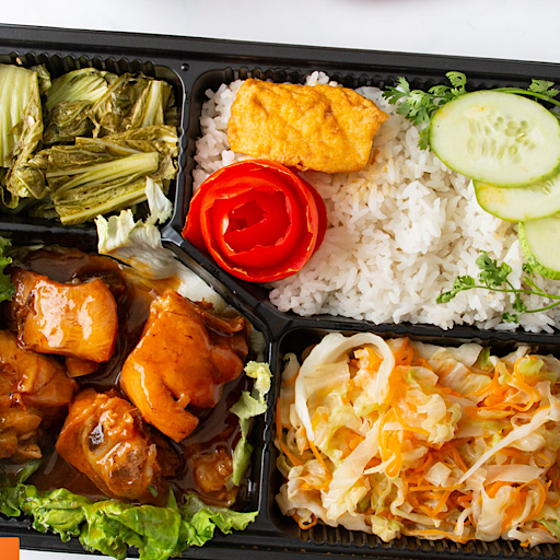 1-com-trung-uc-thit-1-com-ga-sot-chua-ngot-1-com-bo-ham-3-pepsi-3-khan-lanh