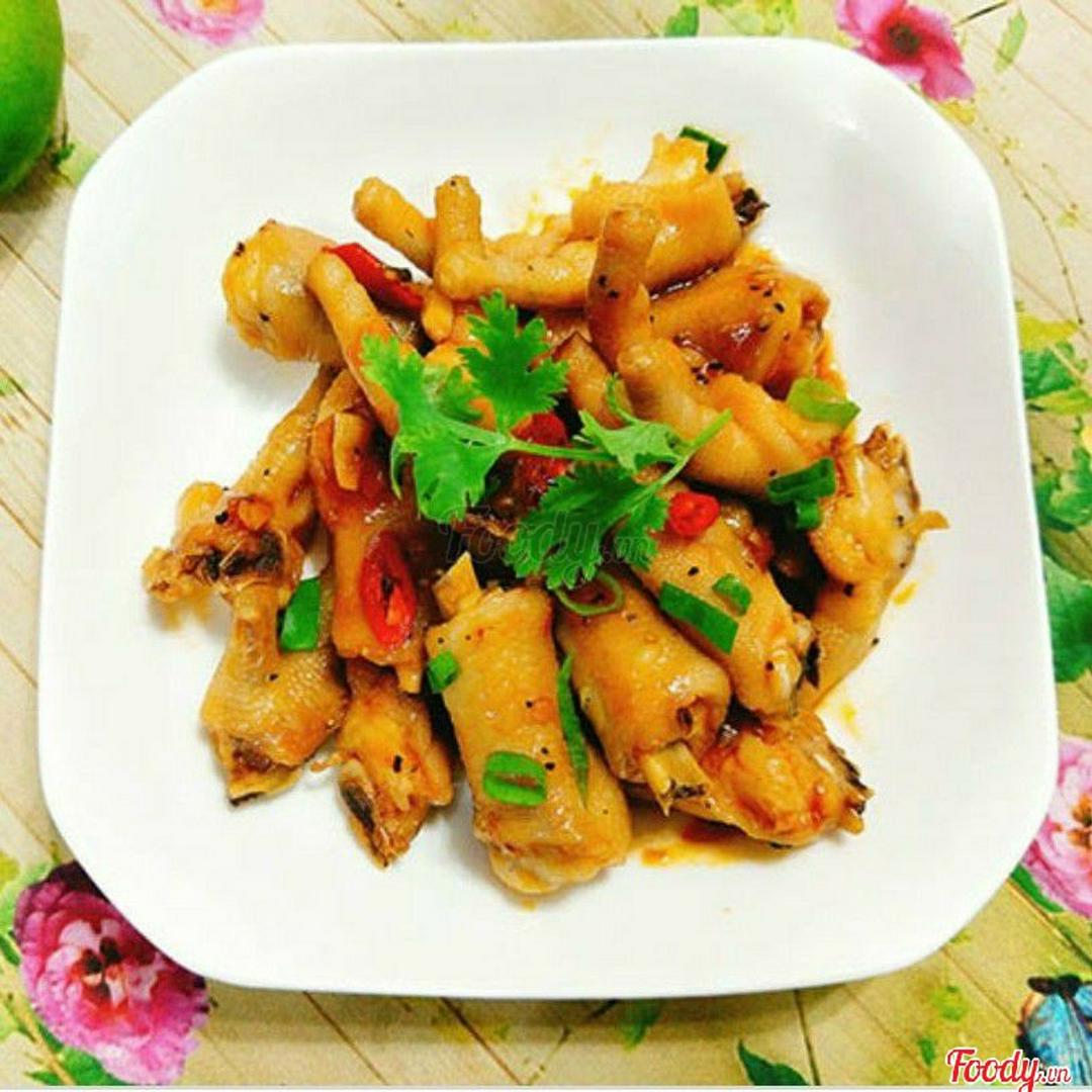 chan-ga-co-xuong-xao-chua-ngot