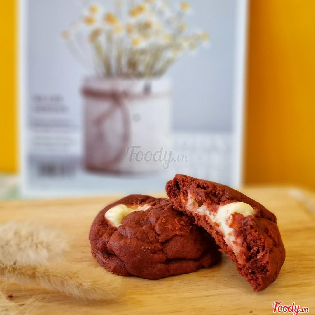 chewy-red-vetvet-mem