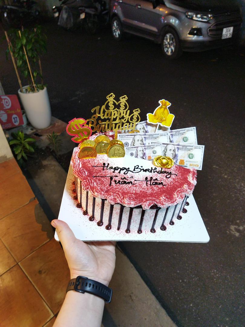 socola-nho-suon-xoan-hoa-red-xung-quanh-tien-vang-dolla