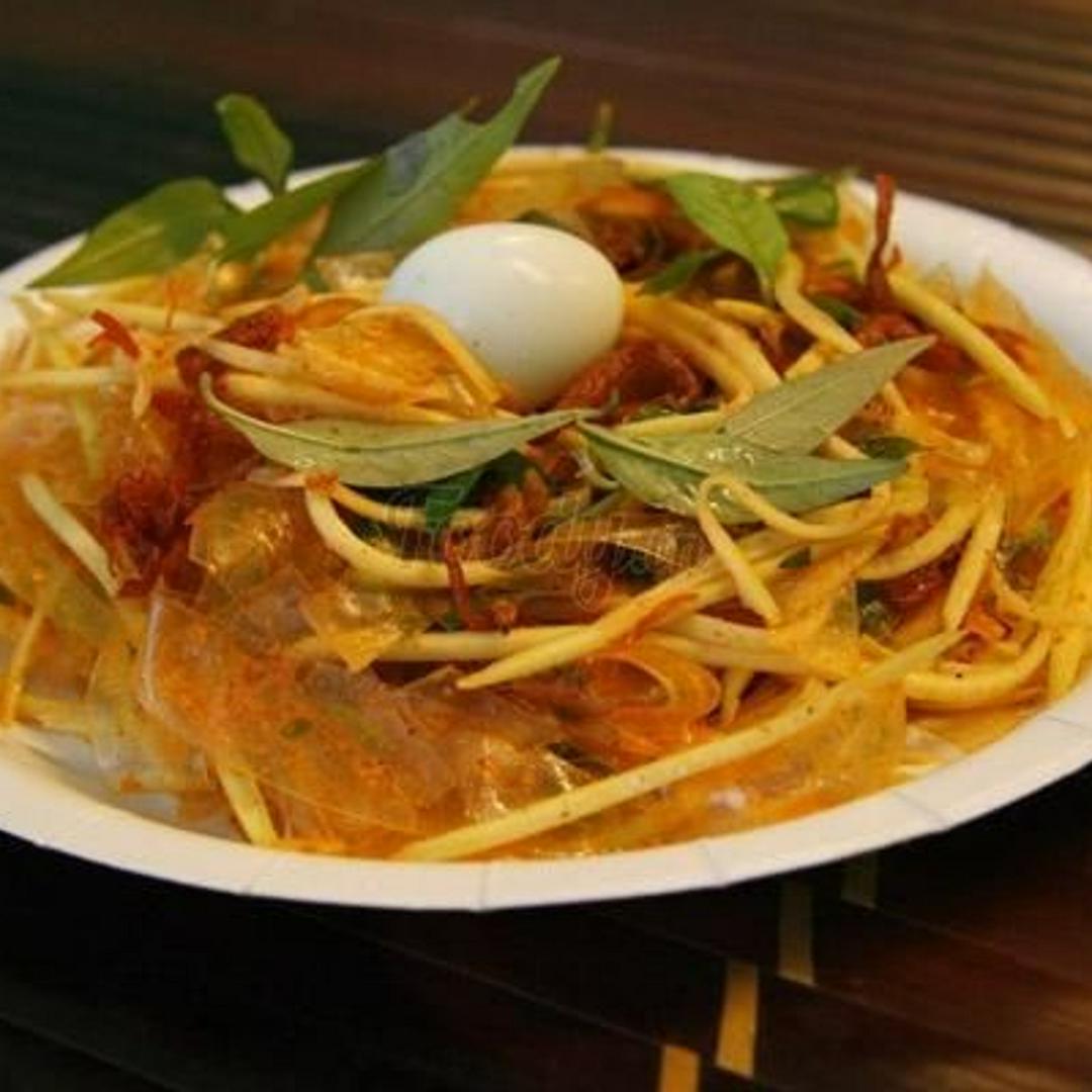 banh-trang-tron-sa-te-soi-pho-mai