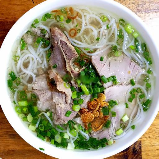 banh-canh-xuong