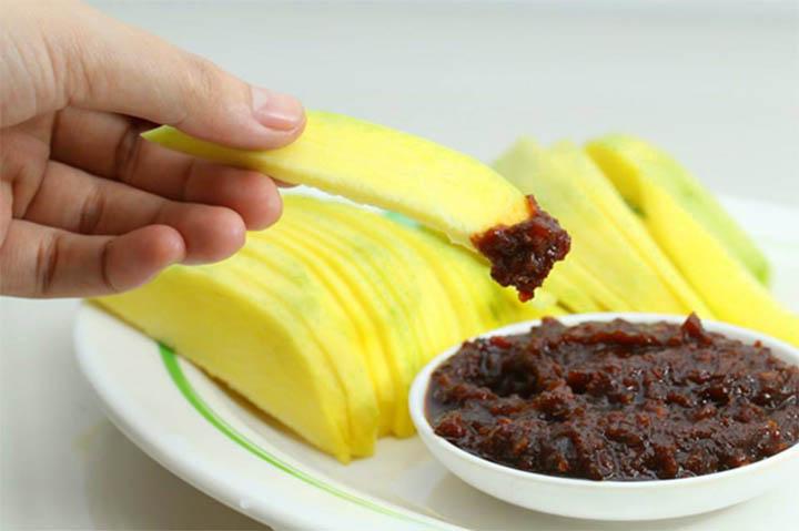 xoai-xanh-cham-mam-ruoc