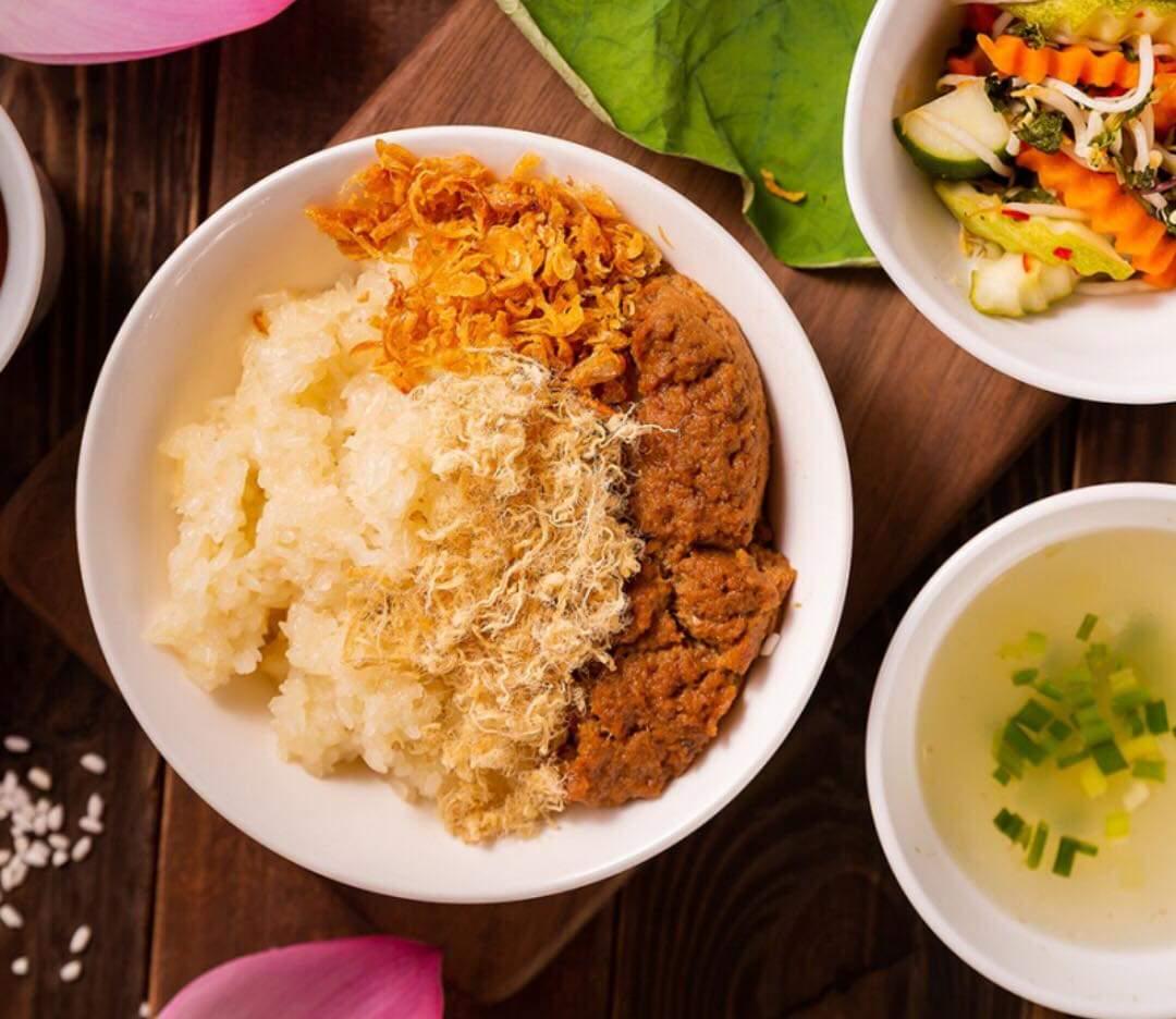 com-thit-bam-ngo-trung-chien