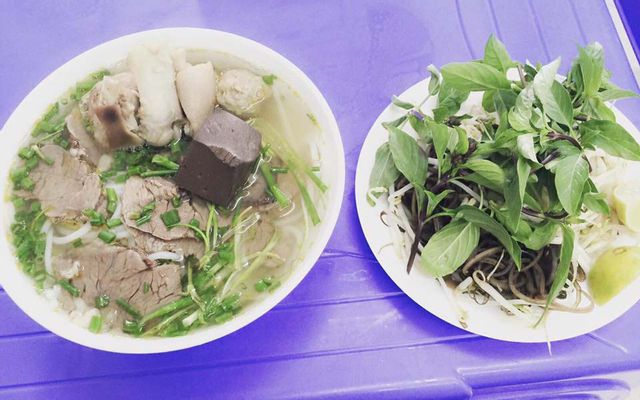 tuan-truong-bun-bo-hue-pho-bo-doan-ke-thien