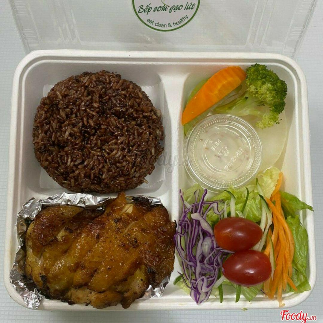 combo-ac-biet-com-gao-lut-salad-ma-ui-nuong-mat-ong