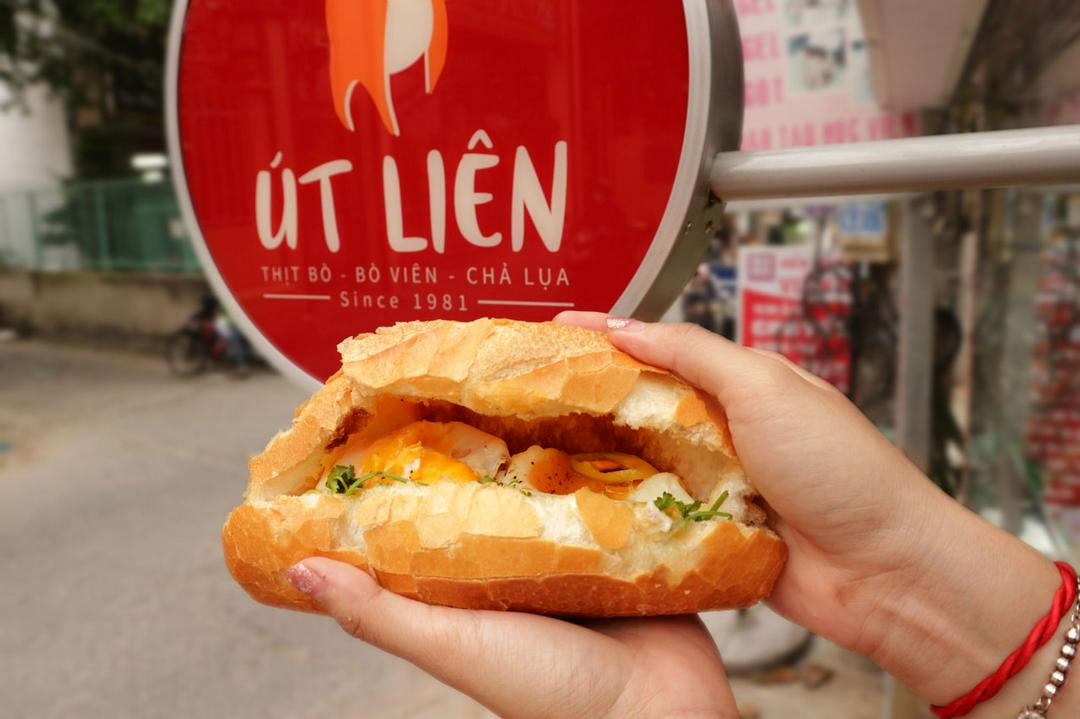 banh-mi-2-trung-long-ao