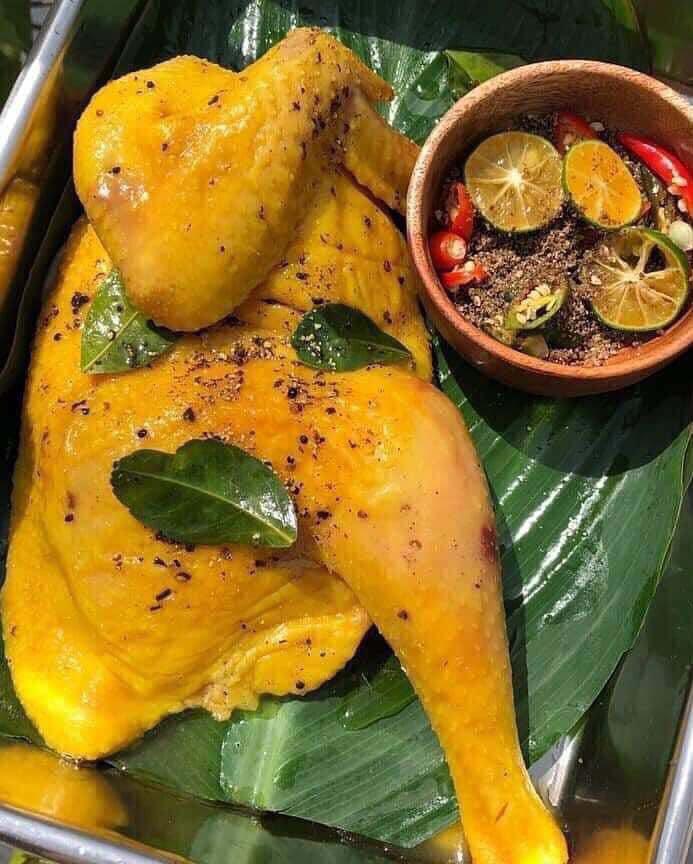 khong-chat-ga-u-muoi-hoa-tieu-nua-con-co-nuoc-cham-va-dua-leo-an-kem