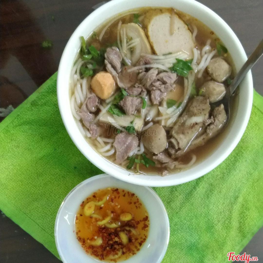 bun-bo-hue-ac-biet-sieu-cay-cap-o-7