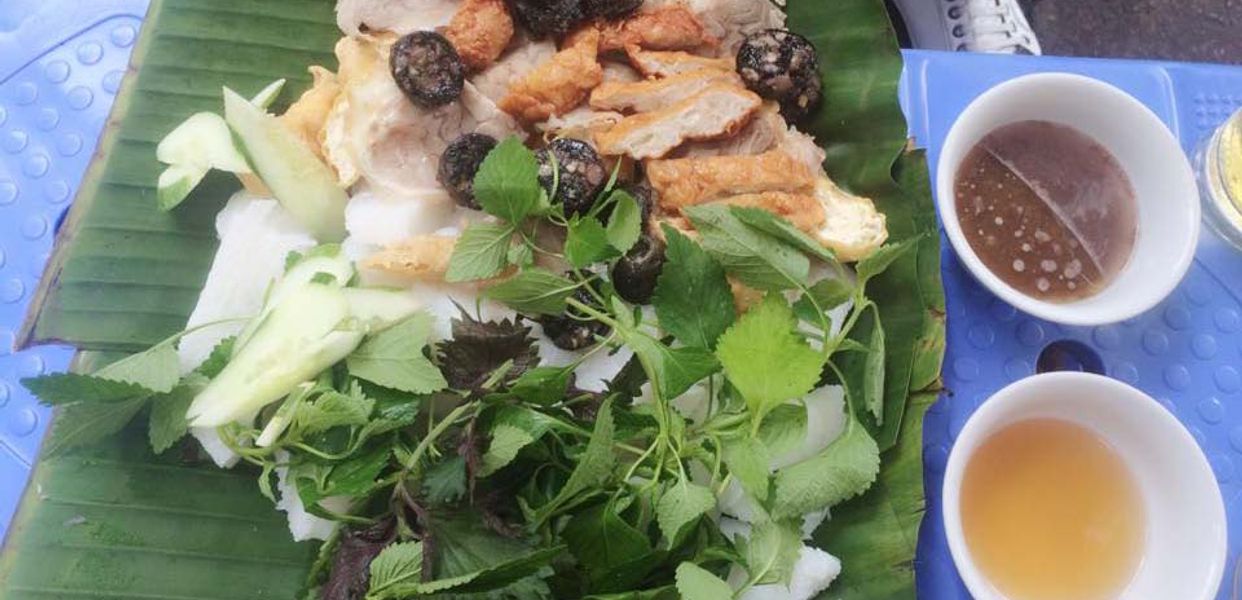 bun-au-met-thuy-linh-nguyen-binh-khiem