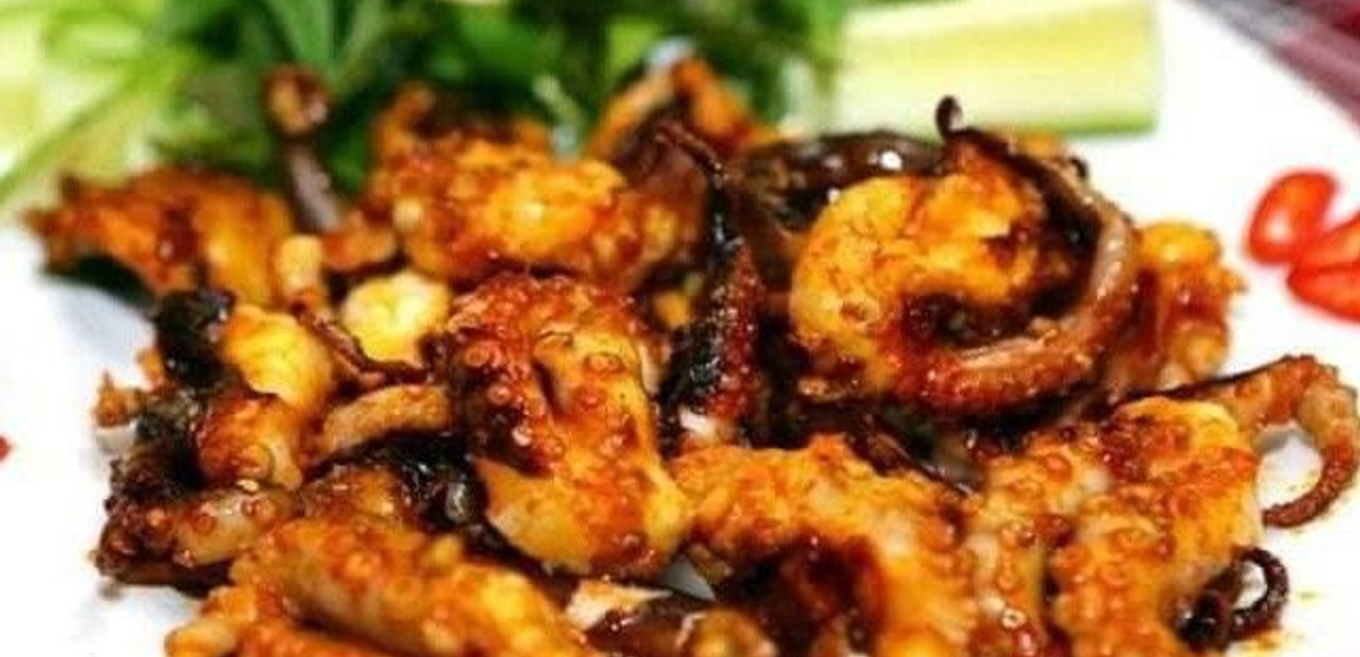Tụi-Mình-Quán---Trà-Sữa-và-Xiên-Que---Kênh-Tân-Hóa