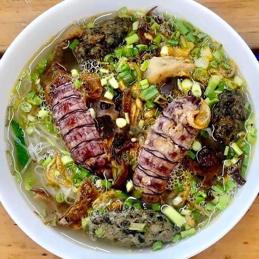 mien-tom-thit-xao-cha-la-lot-cha-moc