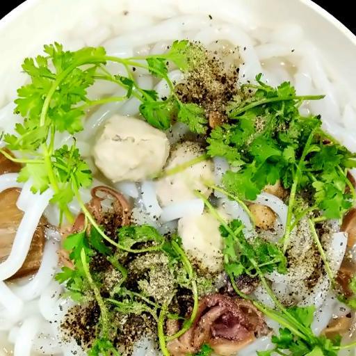 banh-canh-bo-vien-thap-cam-ac-biet