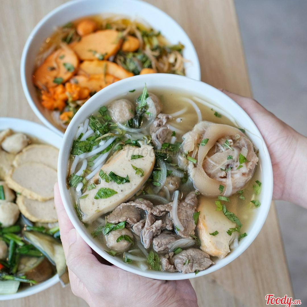 4-phan-bun-bo-hue-ac-biet