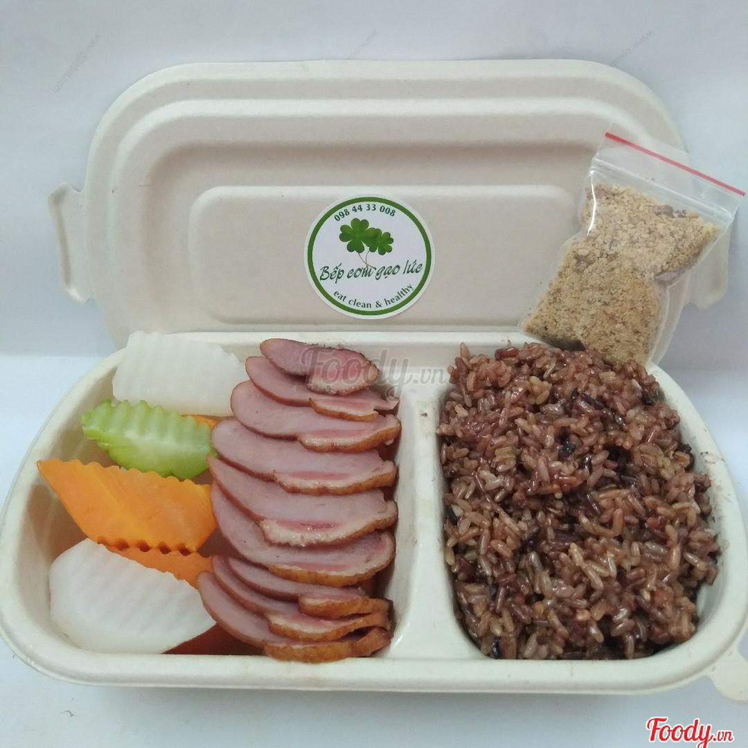 com-lut-luon-ngong-hun-khoi