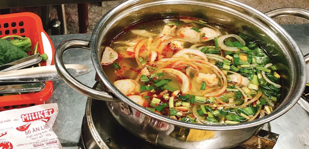 lau-bo-ut-hanh-o-thuc-tinh