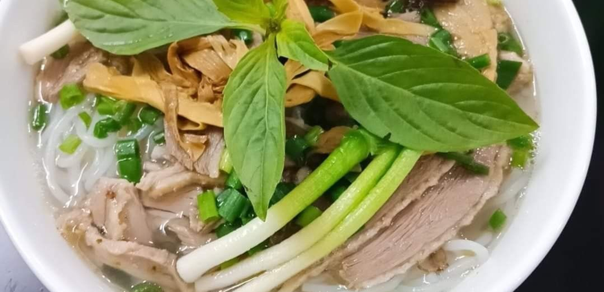 bun-ngan-moc-46-chua-lang