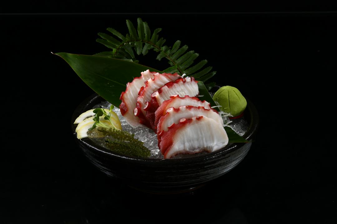 tako-sashimi-bach-tuoc-nhat-ssm-3pcs