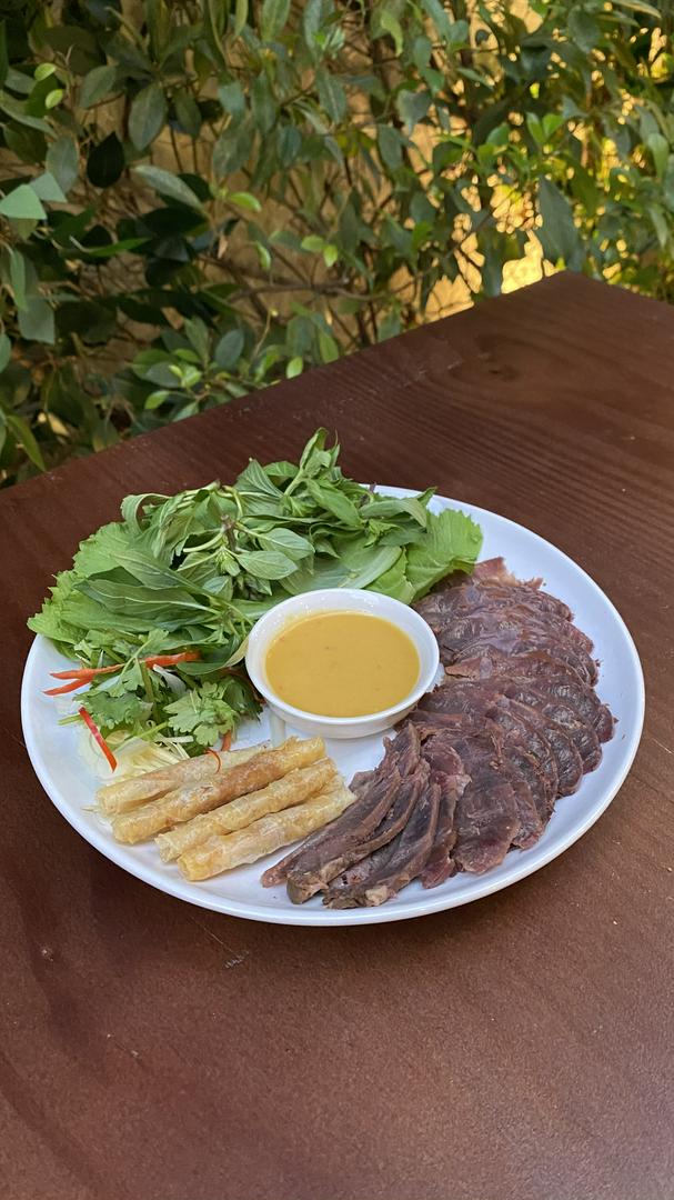 bo-bap-ngam-mam-cuon-cai-xanh