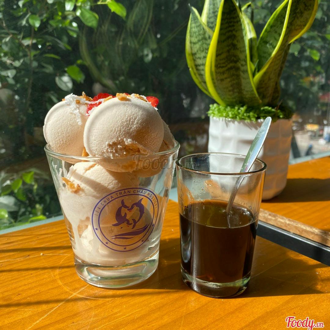 kem-tra-sua-tran-chau-uong-en