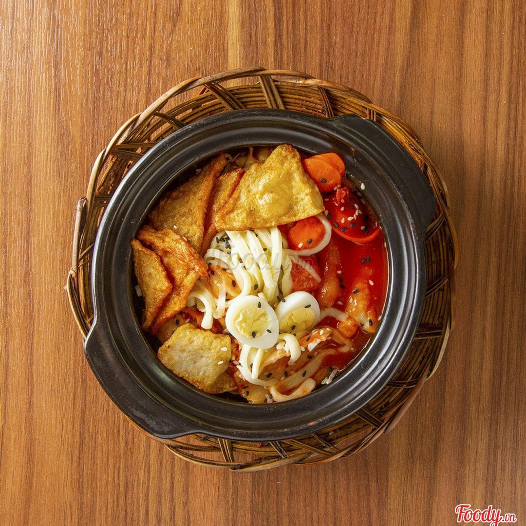 tokbokki-cha-ca-pho-mai