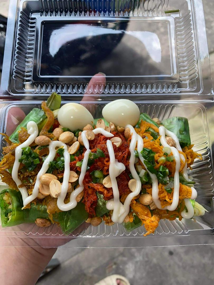 banh-trang-cuon-la-dua-thap-cam