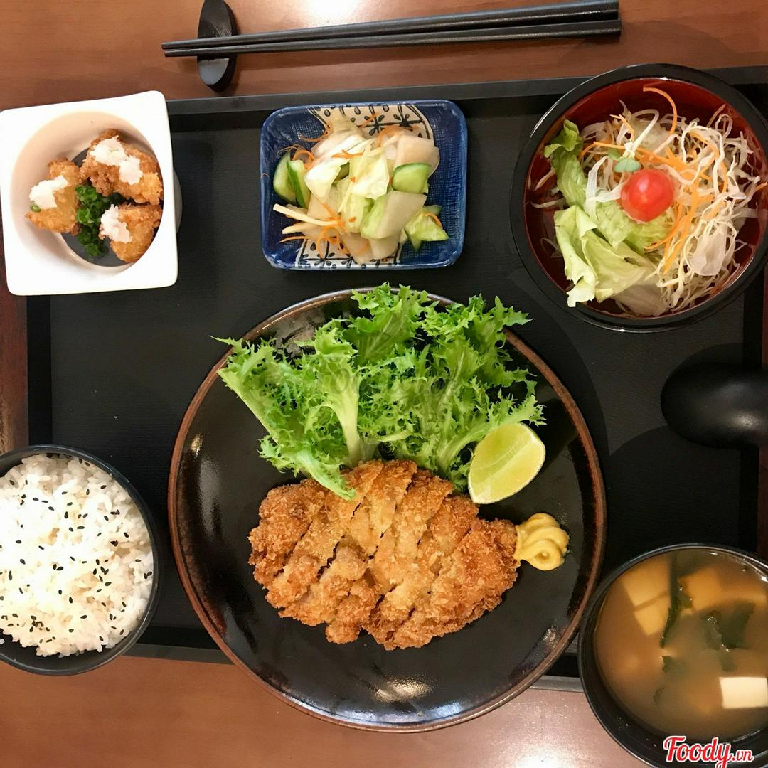 sel5-com-heo-chien-xu-ton-katsu