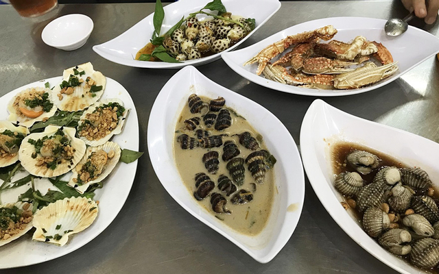 oc-quynh-phung-van-cung