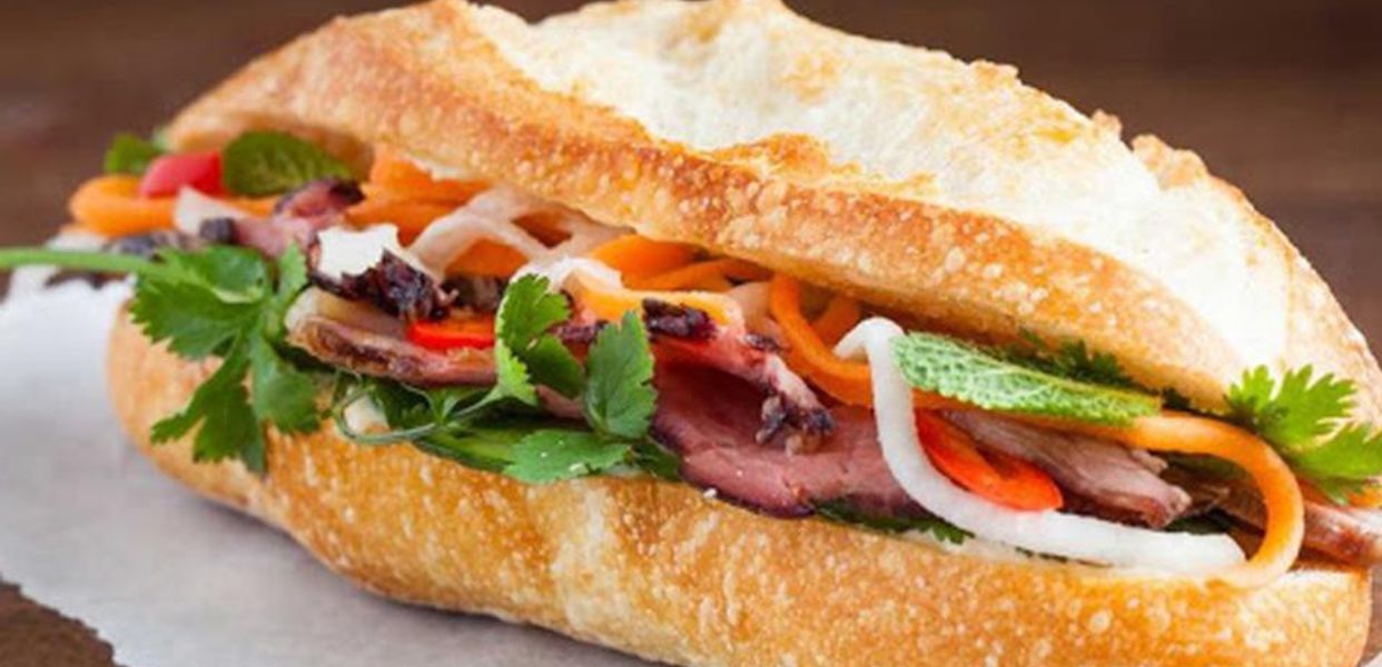 banh-mi-com-van-phong-sai-gon