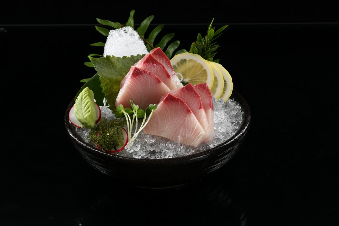hamachi-sashimi-ca-hamachi-nhat-ban-ssm-3pcs