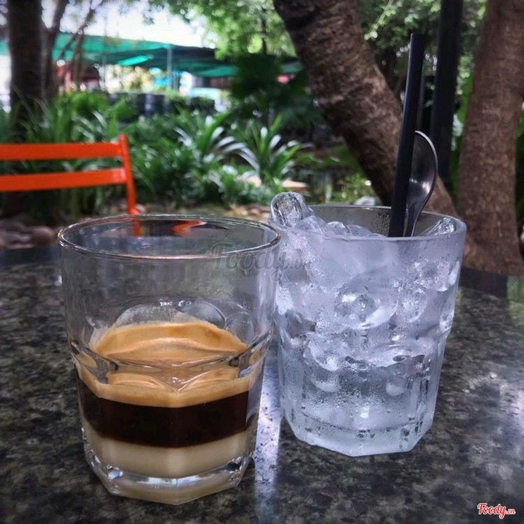 ca-phe-sua-a-van-thinh