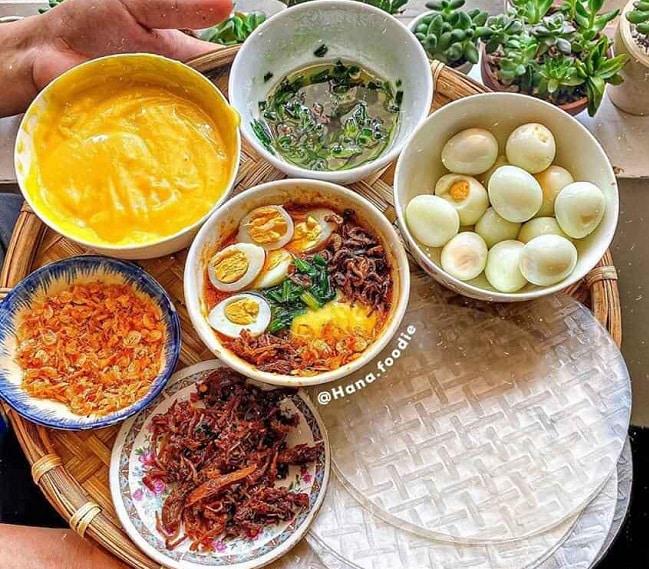 banh-trang-cham-sot-me