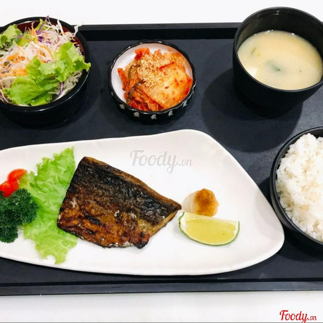 sel7-com-ca-saba-nuong-muoi-saba-shio-yaki