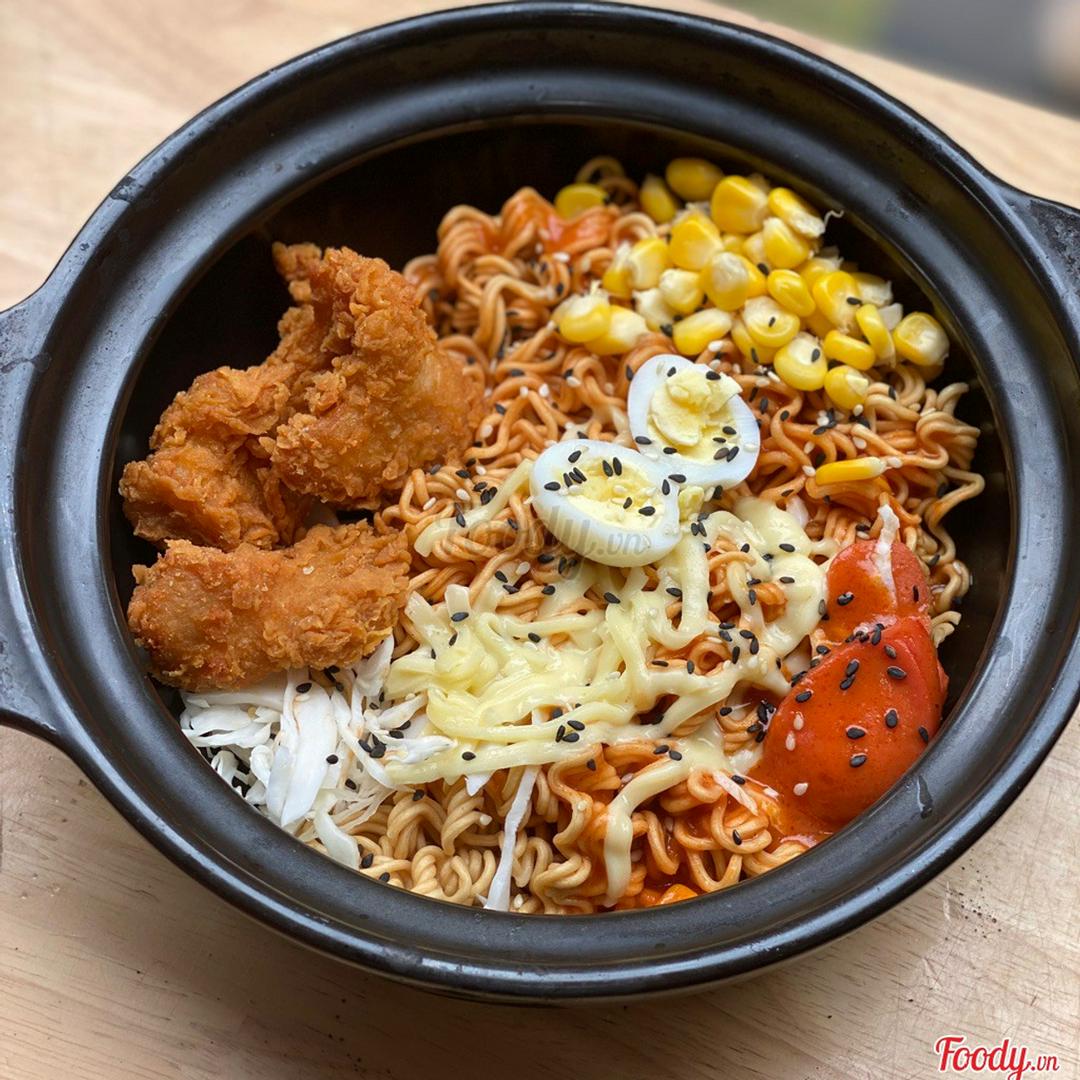 mi-goi-tron-ga-sot-han-quoc-pho-mai