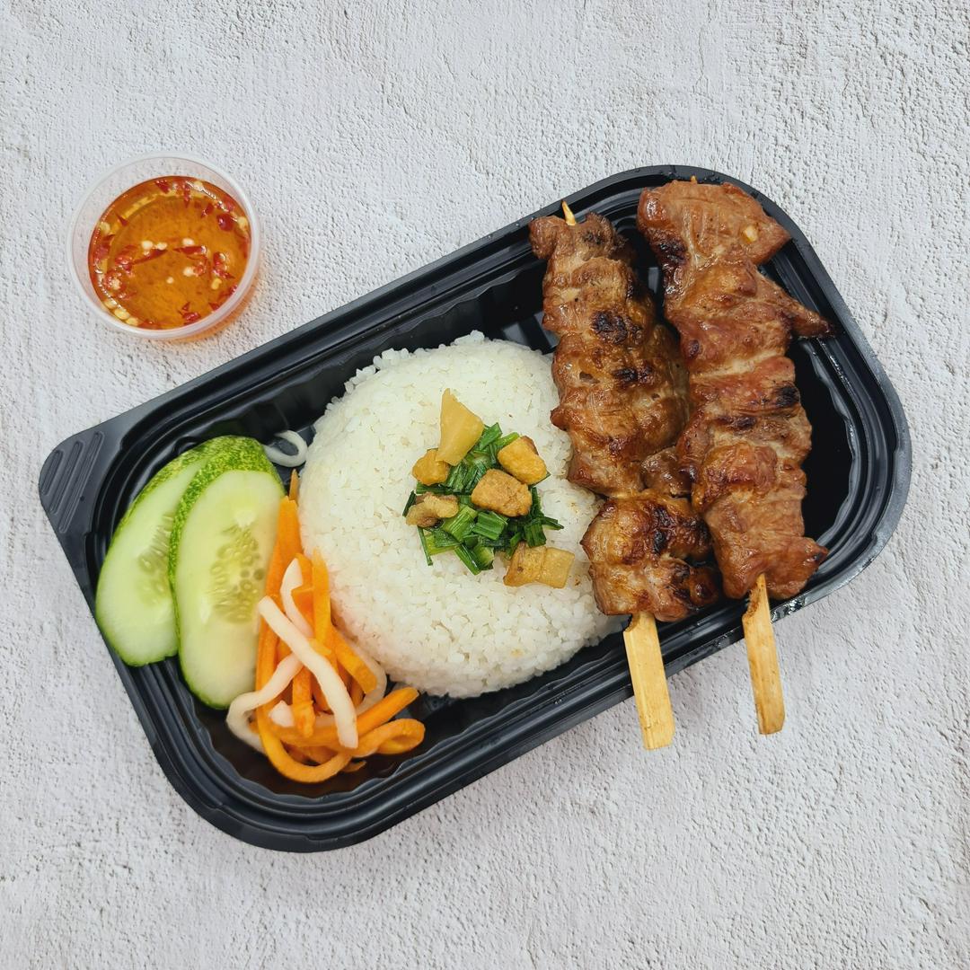 com-tam-thit-xien-nuong