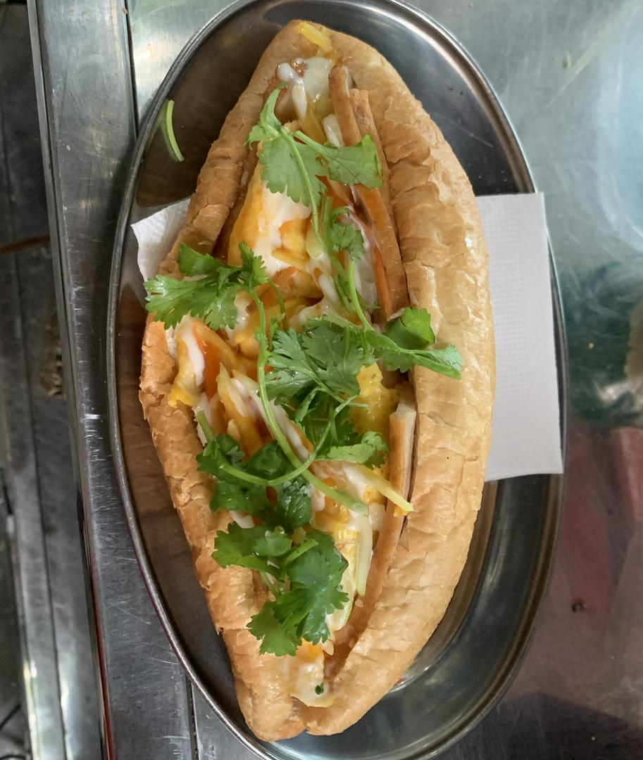 banh-mi-2-trung