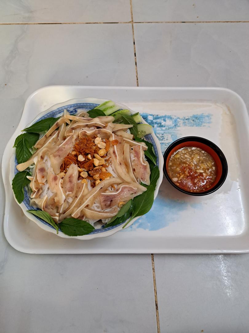 tai-heo-bun-mam-niem-hoac-mam-chua-ngot