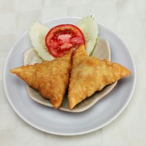 vegetable-samosa-2-pcs-per-serving