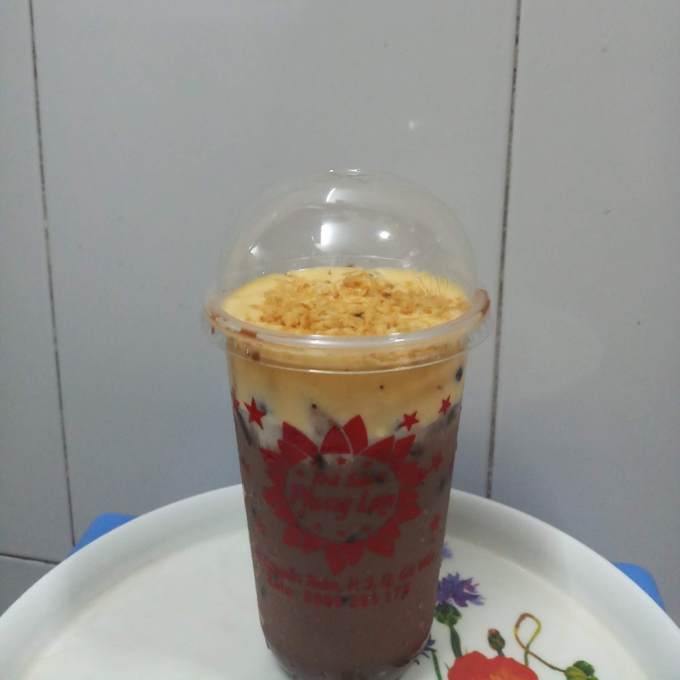 tra-sua-chocolate-kem-trung-dua-nuong-taiwan