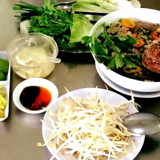 hu-tieu-nam-vang-nuoc-them-xuong