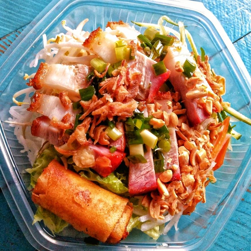 bun-heo-quay-mam-nem