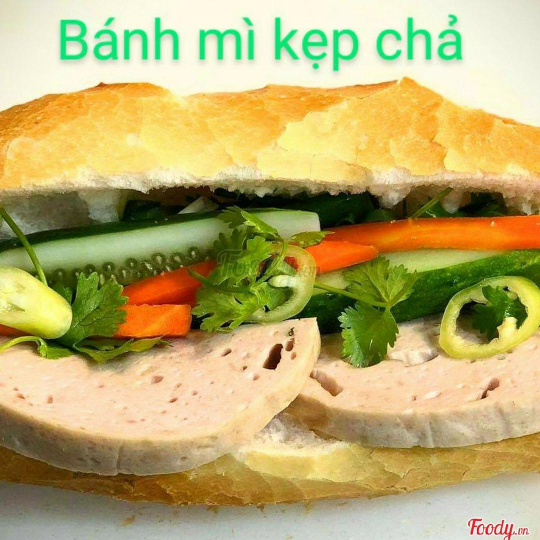 banh-mi-kep-cha