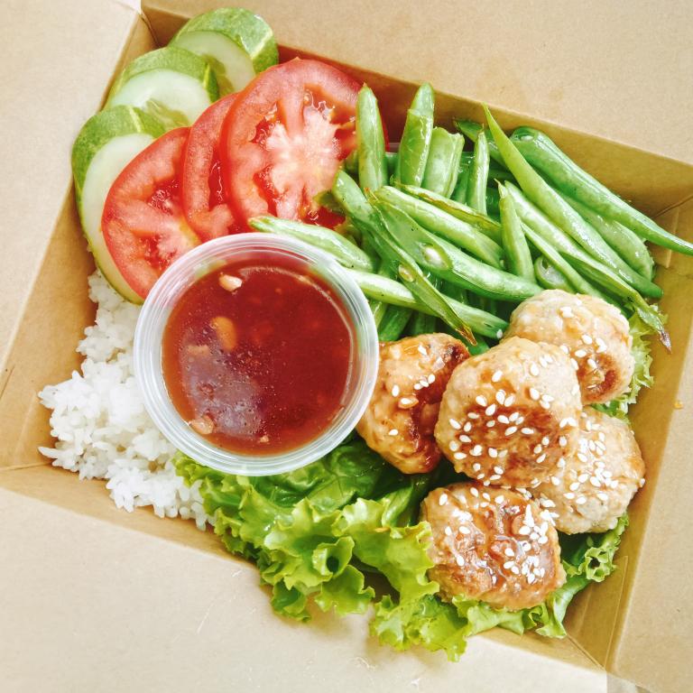 thit-ga-vien-sot-chua-ngot