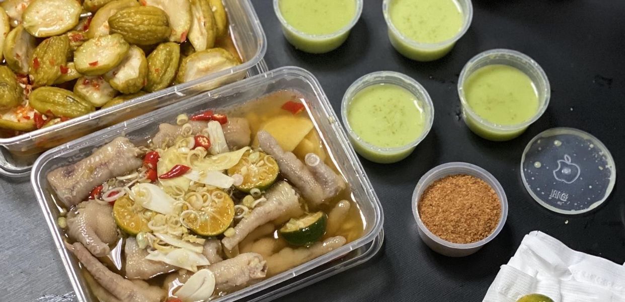 bep-nha-sun-beo-chan-ga-sa-tac-oan-van-bo