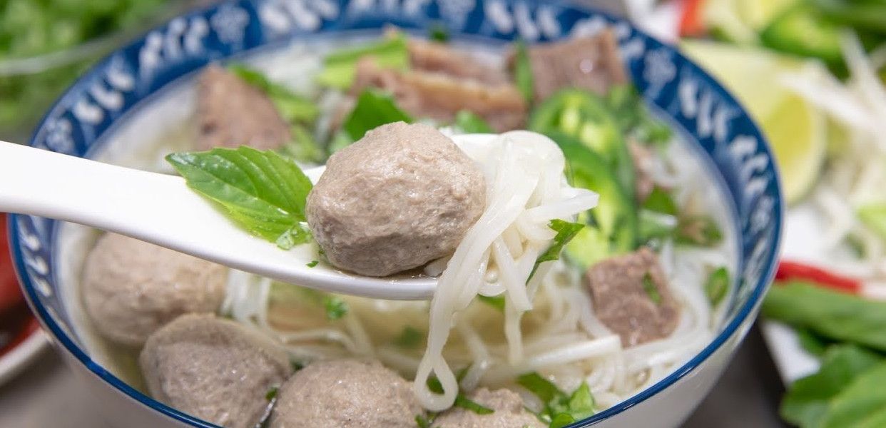 pugfoodnow-hu-tieu-bo-vien-nguyen-van-nguyen