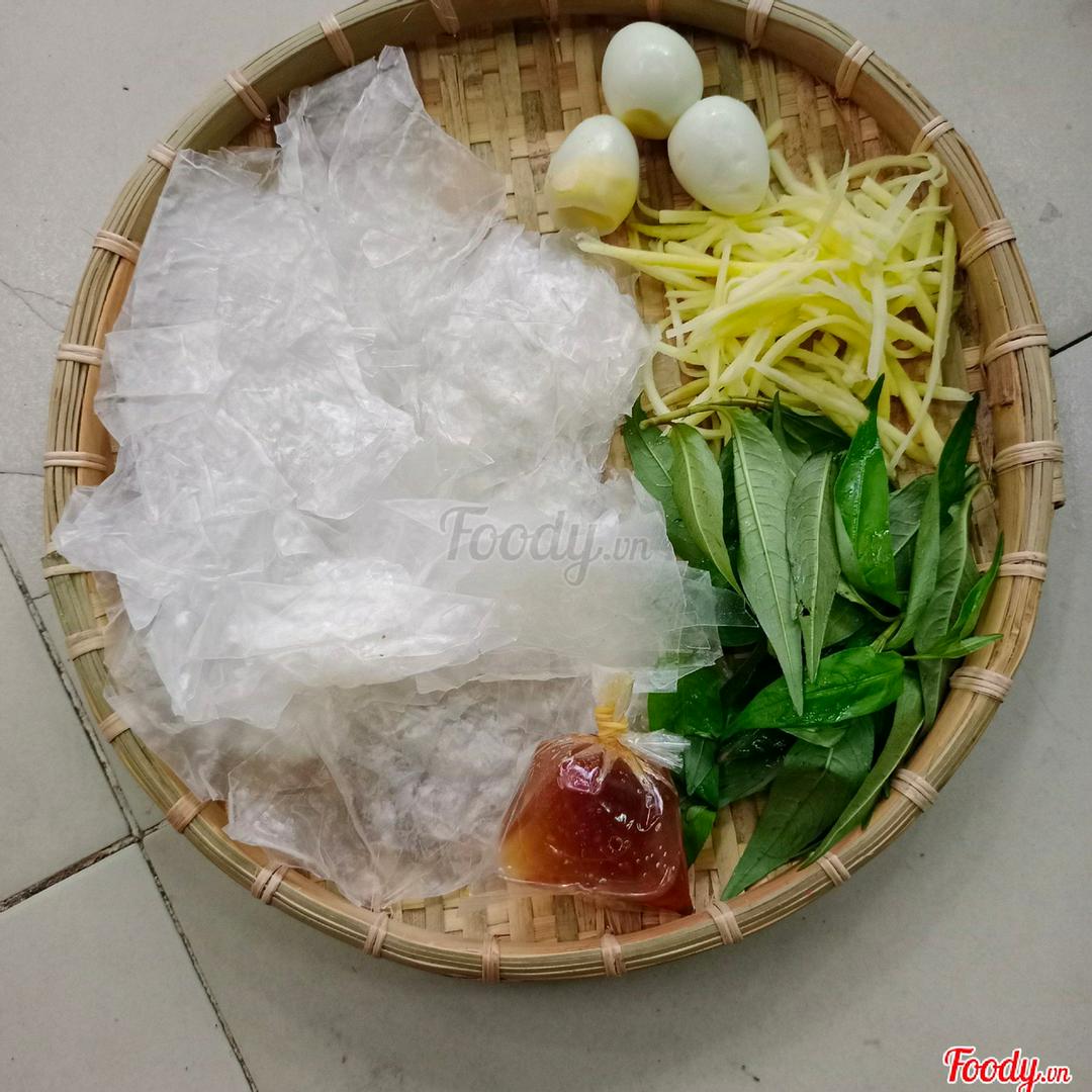 banh-trang-cham-sot-me